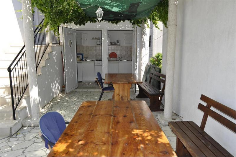 Vinka Apartment เซรเซร์ ภายนอก รูปภาพ