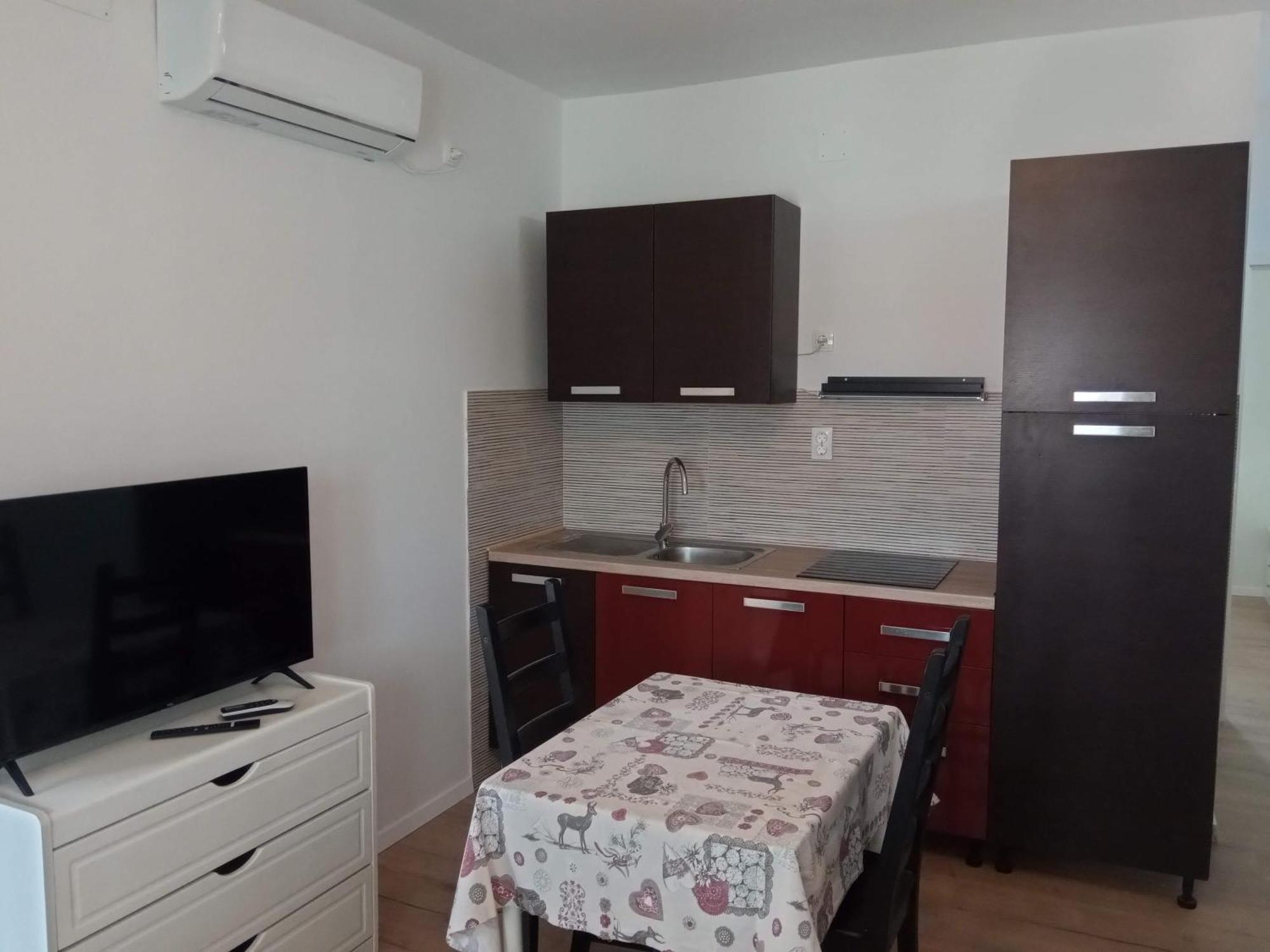 Vinka Apartment เซรเซร์ ภายนอก รูปภาพ