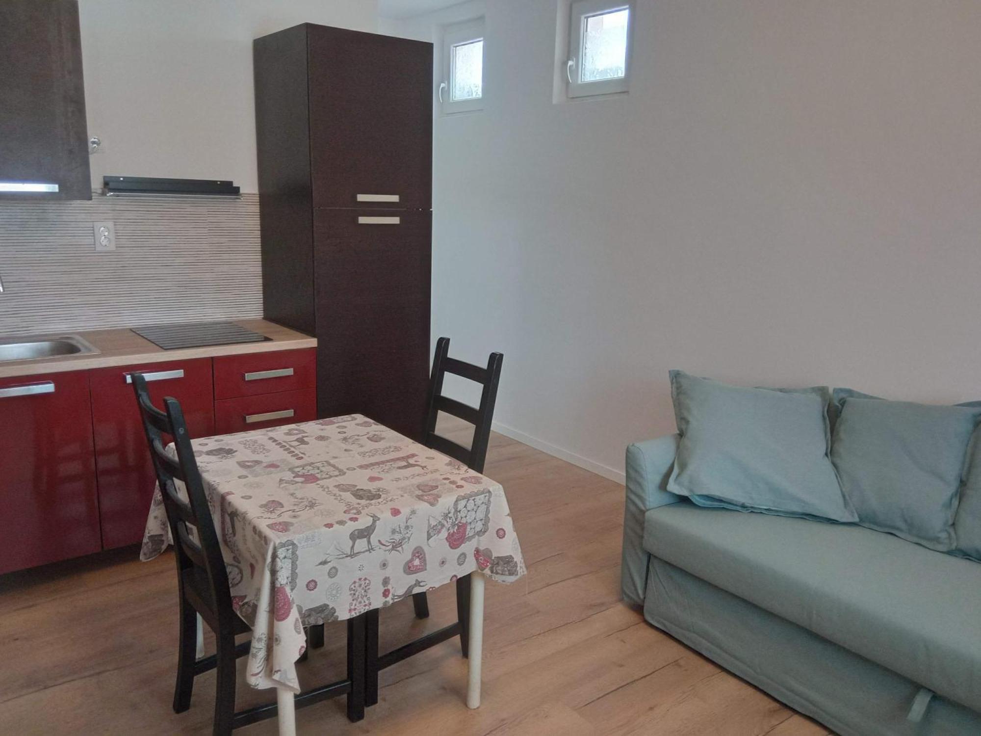 Vinka Apartment เซรเซร์ ภายนอก รูปภาพ