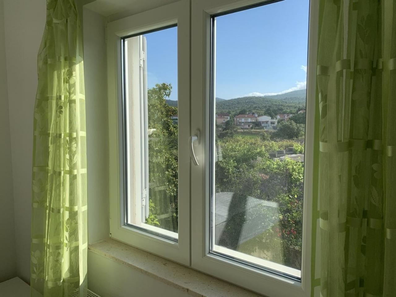 Vinka Apartment เซรเซร์ ภายนอก รูปภาพ